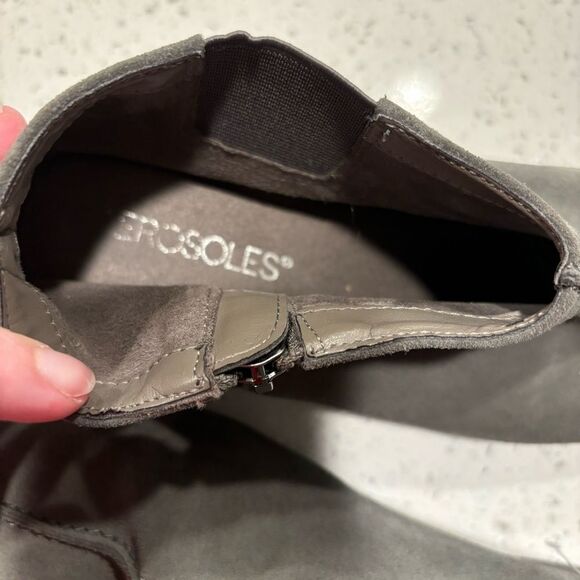 Aerosoles gray suede leather booties size 7 - Picture 6 of 7